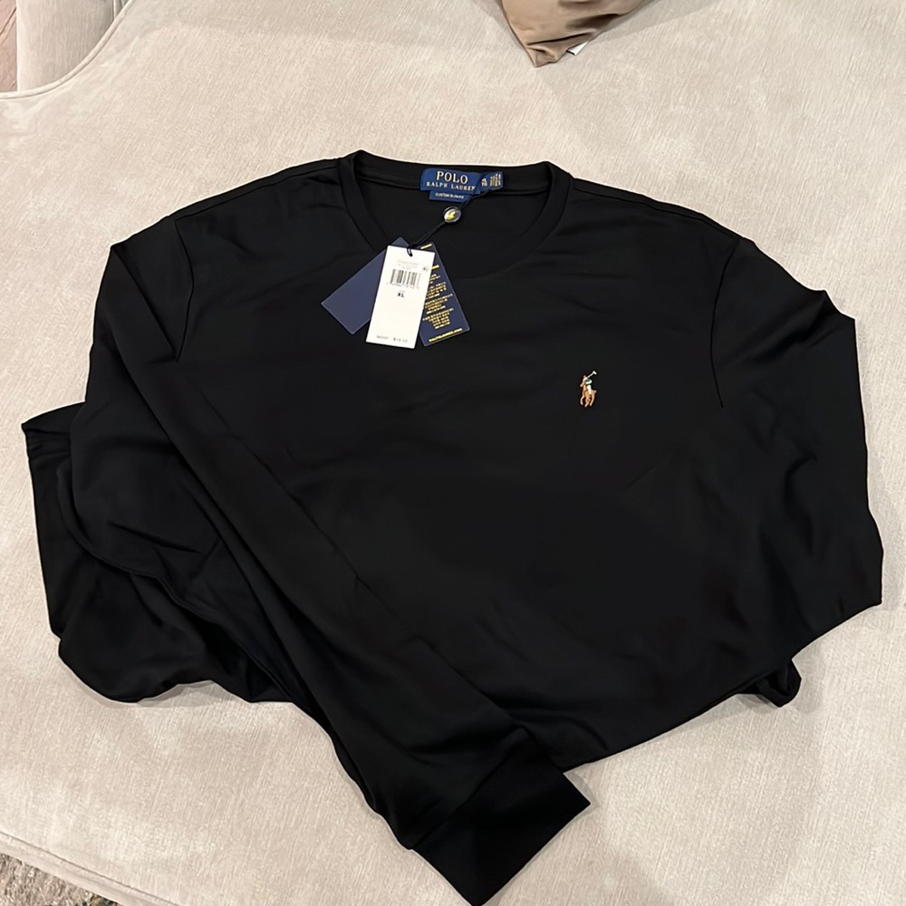 Men’s long sleeve shirt